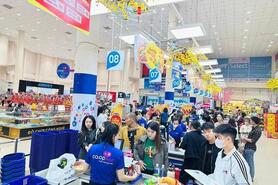 Quảng Trị siết chặt an toàn thực phẩm dịp Tết: Kiểm soát từ thị trường đến bàn ăn