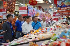 TP. Hồ Chí Minh: Nguồn hàng Tết dồi dào, giá cả ổn định