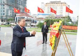 Tổng Bí thư Tô Lâm đặt vòng hoa tại Đài Độc lập, Đài tưởng niệm cố Quốc vương Norodom Sihanouk, Đài Hữu nghị Campuchia - Việt Nam