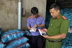 Đắk Lắk: Khởi tố nữ giám đốc sản xuất hơn 1.700 tấn muối i-ốt giả