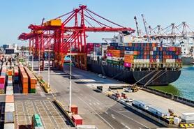 Mỹ có thể nâng thuế nhập khẩu toàn cầu lên 15%