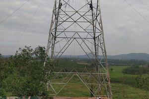 Đường dây 500 kV Dốc Sỏi-Pleiku 2 khó về đích đúng hẹn