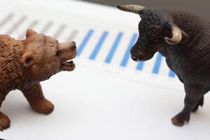 Góc nhìn CTCK: VN-Index điều chỉnh để chinh phục đỉnh cao mới
