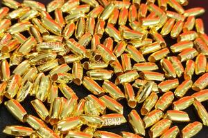 Hạt gạo vàng giá rẻ bất ngờ hút khách trước thềm vía Thần Tài