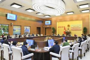 Hà Nội: Thông tin mới nhất vụ bé gái 3 tuổi bị người tình của mẹ bắn 9 đinh vào đầu