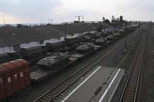 Tổng thống Nga Putin tuyên bố thực hiện chiến dịch quân sự ở Ukraine