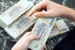 Người lao động sẽ được BHXH hỗ trợ bao nhiêu tiền dưỡng sức phục hồi sức khỏe sau khoảng thời gian là F0?