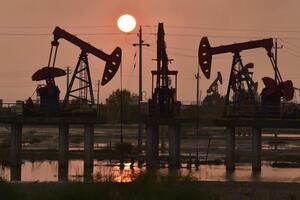 Dầu lại giảm mạnh, hiện sụt hơn 27% so mức đỉnh