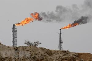 OPEC+ nhất trí tăng nhẹ sản lượng dầu thô từ tháng Năm