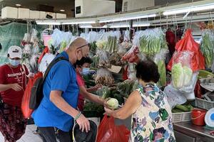 Sức hút bất ngờ tại chợ truyền thống Singapore khiến người dân mê mẩn hơn cả siêu thị?
