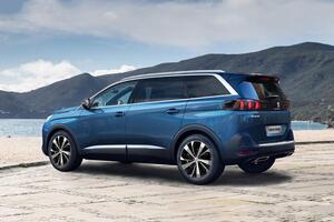 Bảng giá xe Peugeot tháng 4/2022: Giảm 50% phí trước bạ