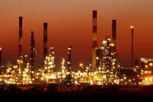 Giá dầu hôm nay 19/4: Tăng do cảng ở Lybia ngưng tải dầu