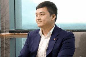 Chủ tịch Xây dựng Hoà Bình chia sẻ về CEO Lê Viết Hiếu: "Tôi nghĩ sự bổ sung của thế hệ trẻ, sự phối hợp giữa thế hệ đi trước và đi sau là rất cần thiết"
