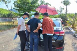 Chuyện bi hài nhà đầu tư BĐS: Giá cao tranh nhau mua, giá xuống không ai ngó