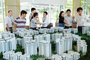 Người mua nhà xoay sở với lãi suất tăng