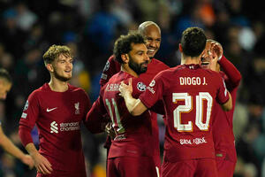 Salah lập hat-trick trong 6 phút, Liverpool ngược dòng hủy diệt Rangers
