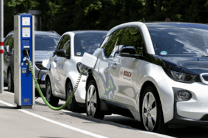 Thị trường ô tô điện châu Âu trước thách thức giá điện