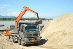 Quảng Nam: Cho phép lập thủ tục đầu tư xây dựng bãi tập kết cát, sỏi ở ven sông Vu Gia