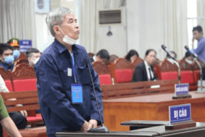 Vụ buôn lậu gần 200 triệu lít xăng: Cựu cán bộ hải quan nhận bao nhiêu tiền hối lộ?
