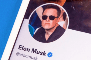 Elon Musk tuyên bố là CEO mới của Twitter