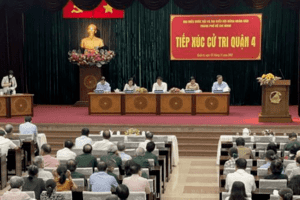 Khai mạc kỳ họp thứ 8, HĐND TP HCM khóa x: Kiến nghị giải quyết nhiều vấn đề dân sinh