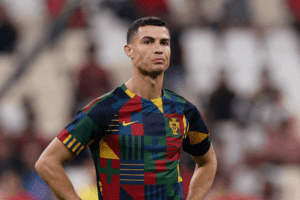 Ronaldo đi xin việc tất cả các CLB được dự Champions League?