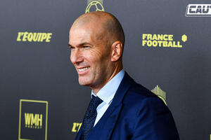 Zidane không thể mãi chờ ĐT Pháp