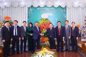 Chủ tịch UBND Thành phố Trần Sỹ Thanh chúc mừng Tổng hội Thánh Tin lành Việt Nam và Hội Thánh Tin lành Hà Nội