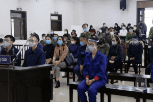 17 lãnh đạo, nhân viên ngân hàng hầu tòa vụ lừa đảo 433 tỷ đồng