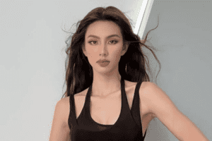 Hết bán khô mực, Thùy Tiên trở lại với hình ảnh Hoa hậu: Nhan sắc xinh đẹp "sơ hở là gây bão"