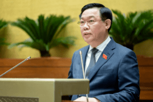 Quốc hội xem xét, phê chuẩn việc miễn nhiệm, bổ nhiệm một số thành viên Chính phủ