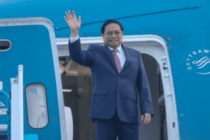 Thủ tướng Phạm Minh Chính lên đường thăm chính thức Lào