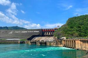 Điều chỉnh giá bán điện phải có lộ trình và đánh giá kỹ tác động