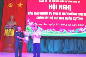 Bổ nhiệm tân Phó Chính ủy Quân khu 7