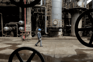 Giá dầu dự báo tăng mạnh