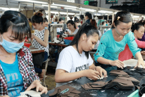Giảm năm đóng BHXH để hưởng lương hưu: Cái cần giảm thì không giảm