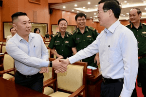 Chủ tịch nước dự tổng kết 10 năm thực hiện chiến lược bảo vệ Tổ quốc tại TP. Hồ Chí Minh