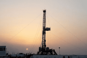 Giá xăng dầu hôm nay 30/3: Tăng nhẹ bởi lo ngại thiếu nguồn cung