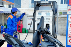 Giá xăng dầu trong nước dự báo tăng nhẹ vào kỳ điều hành ngày 3/4