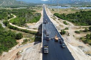 Đề xuất nâng tỉ lệ tham gia của Nhà nước trong dự án PPP đường bộ