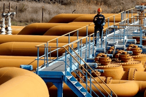 Giá xăng dầu hôm nay 3/4: Dầu Brent vượt 80 USD/thùng