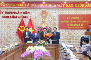 Lâm Đồng: Công bố quyết định phê chuẩn Phó Chủ tịch UBND tỉnh