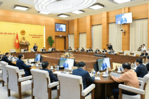 Ủy ban Thường vụ Quốc hội xem xét kết quả giám sát sử dụng các nguồn lực chống dịch