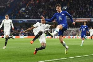 Eder Militao đáng lẽ phải nhận thẻ đỏ trước Chelsea