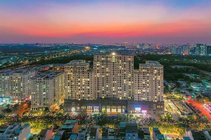 TP HCM: Hơn 350 dự án với hơn 81.000 căn hộ sắp được cấp sổ hồng