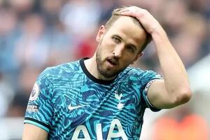 Vidic khuyên MU bỏ qua Harry Kane