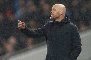 HLV Ten Hag đổ lỗi cho lịch thi đấu sau trận hòa Tottenham