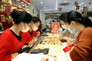 Người Việt mua ít hơn 2,4 tấn vàng trong quý I/2023, nguyên nhân do đâu?