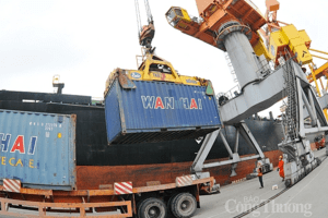 4 tháng, cả nước xuất siêu 7,56 tỷ USD