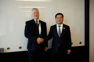 Bộ trưởng Bộ Công Thương Nguyễn Hồng Diên tiếp Phó Chủ tịch cấp cao của Tập đoàn Boeing- Hoa Kỳ